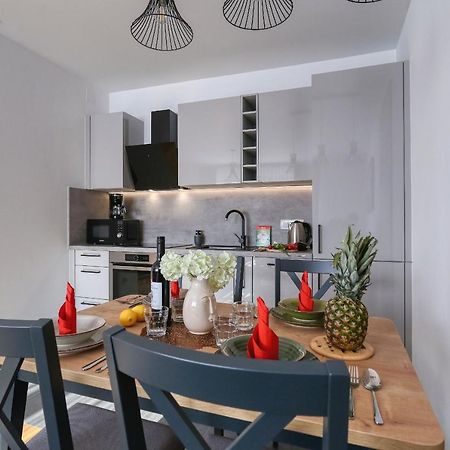 Apartments Perla With Free Parking Zadar Exterior photo