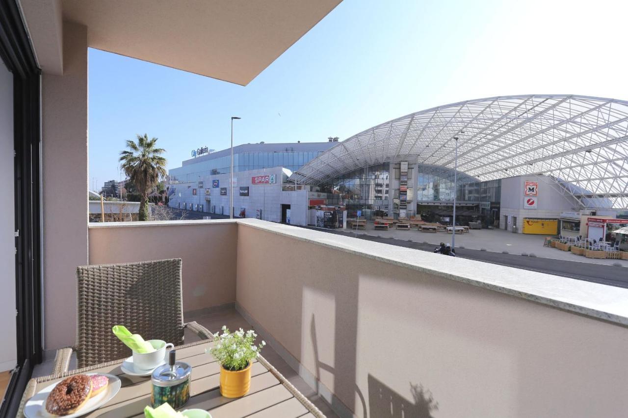 Apartments Perla With Free Parking Zadar Exterior photo